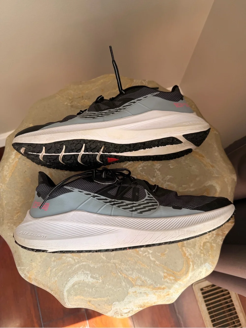 Nike Air Zoom Winflo 7 Shield Obsidian Mist Running Shoes Men’s Size 11.5